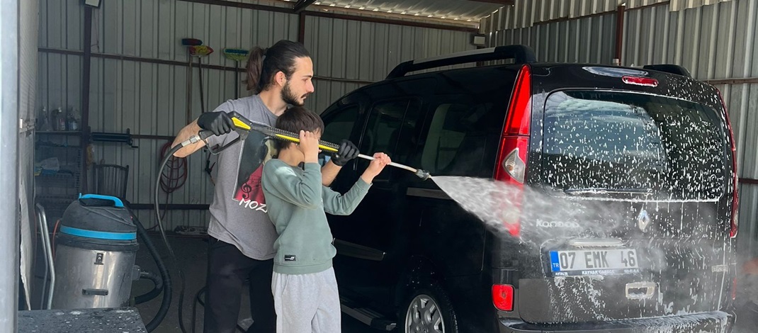 ADEFİN Oto Yıkama & Kuaför Afşin’de hizmete devam ediyor.