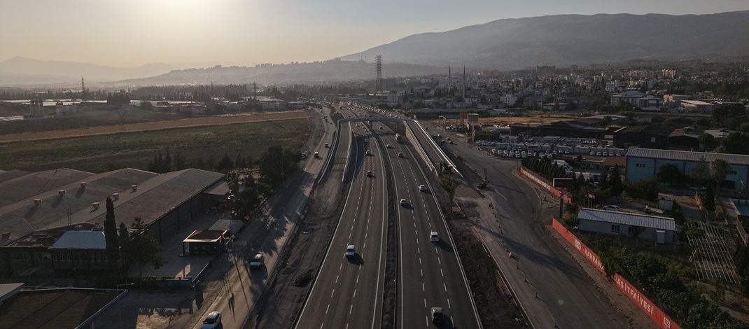 Sanayi Kavşağı’nda Ana Güzergah Ulaşıma Açıldı.